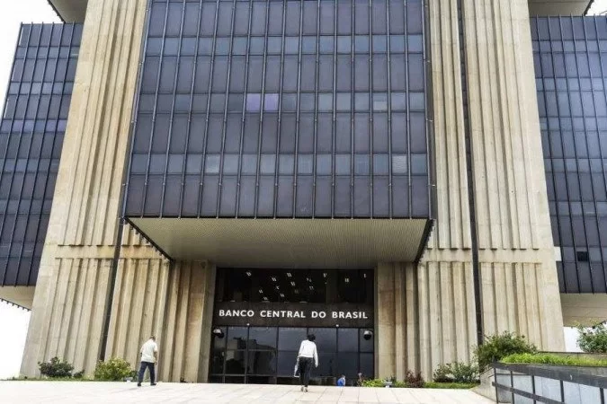 Banco Central interrompe ciclo de elevação da taxa de juros