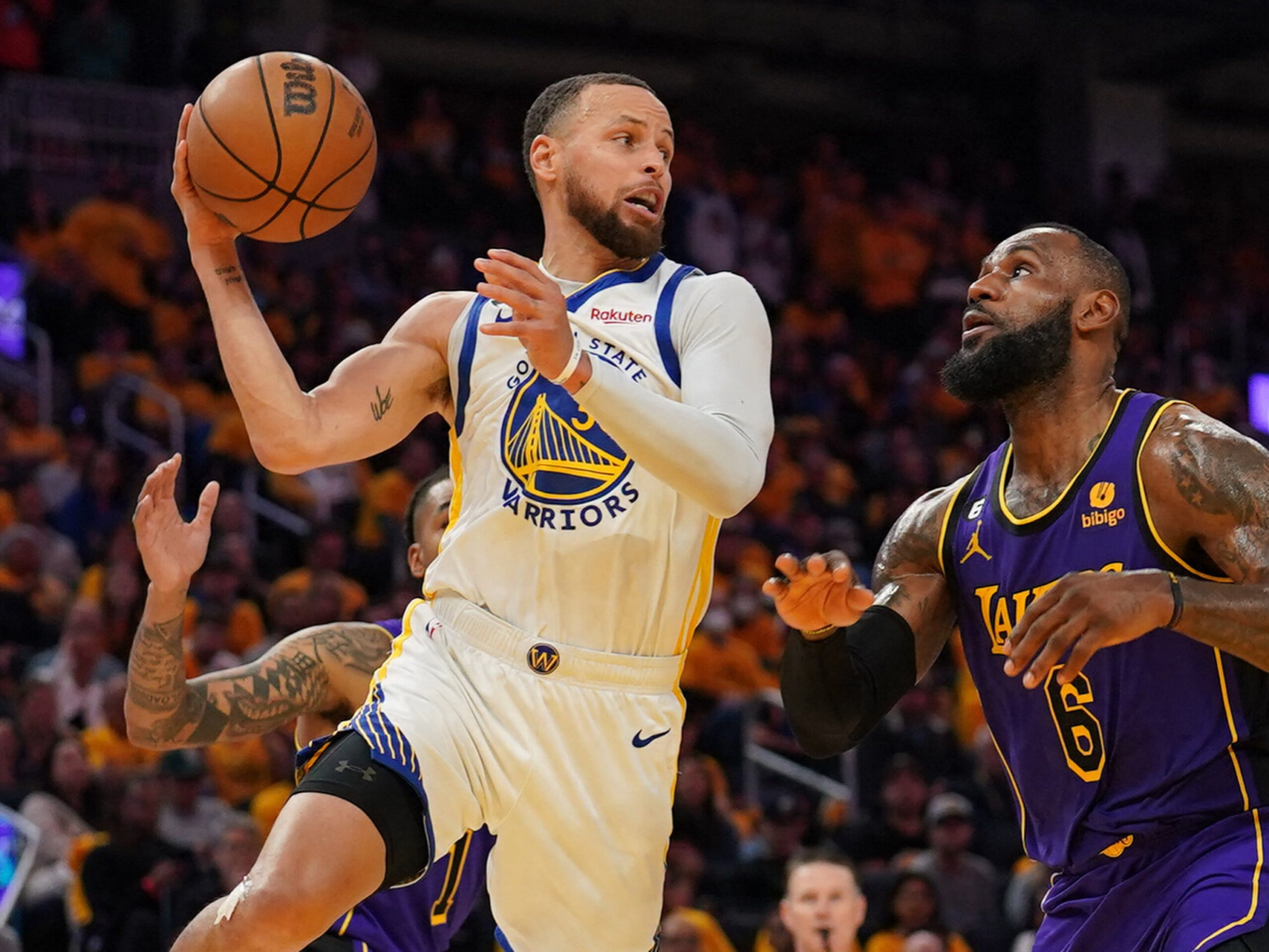 Quanto vale entrar no jogo? Valuation, salários e compras na NBA